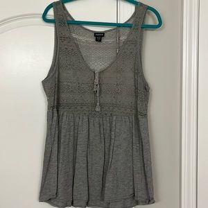 1X grey tank